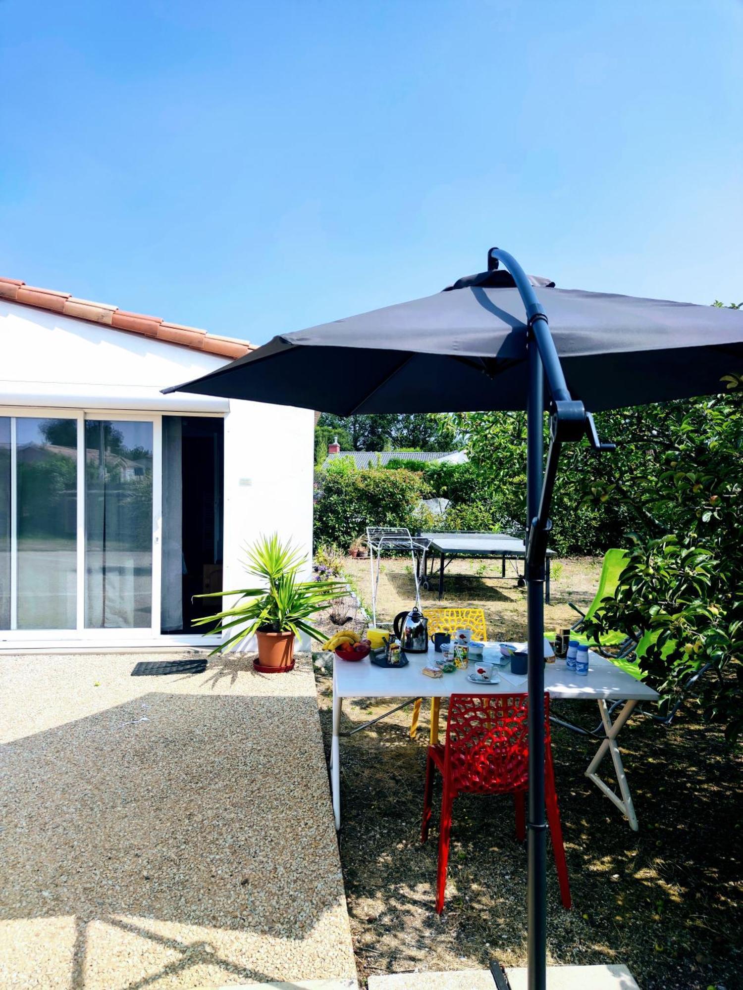 Chez Daniel & Catherine La Chevroliere Exterior photo